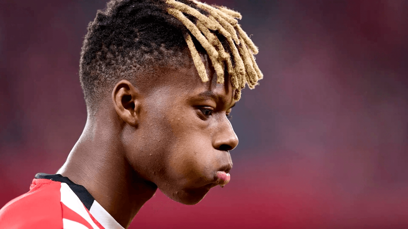 اتهام لتيباس بتسريب معلومات سرية يعرقل صفقة نيكو ويليامز مع برشلونة