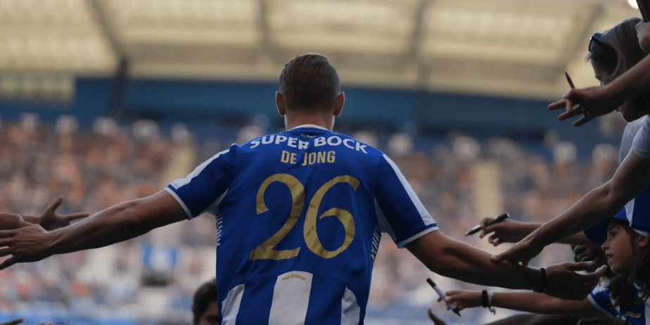 Official Announcement: 34-Year-Old Luuk de Jong Joins Porto on a Free Transfer, Will Wear the Number 26 Jersey