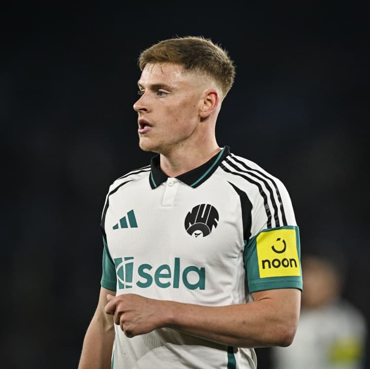 স্কটল্যান্ডে খেলার সম্ভাবনা প্রসঙ্গে বার্নস: কখনই 'না' বলব না; তাদের বাছাইয়ে উত্তীর্ণ হতে দেখে দুর্দান্ত লাগছে