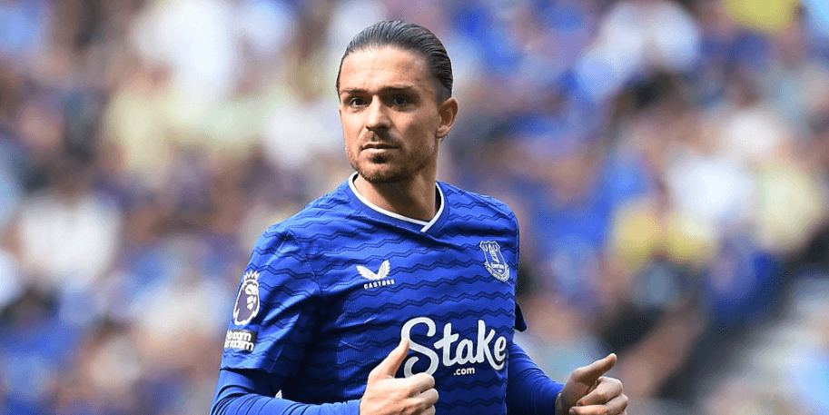 غريليش يقيم حفلة عيد ميلاد باذخة