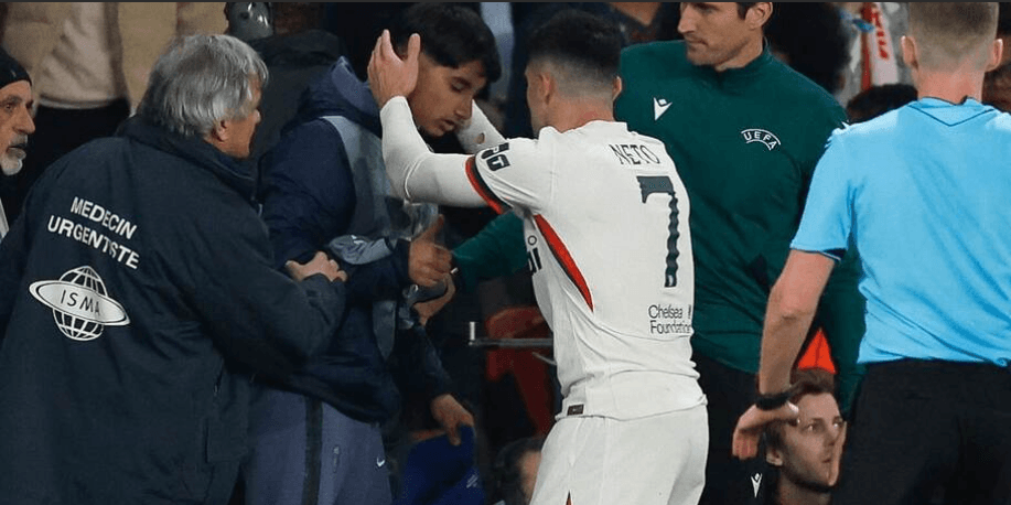 Pedro Neto Apologises for Pushing Ball Boy While Attempting Quick Late Throw-In