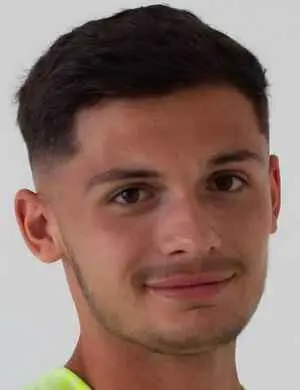 Esteban Veies