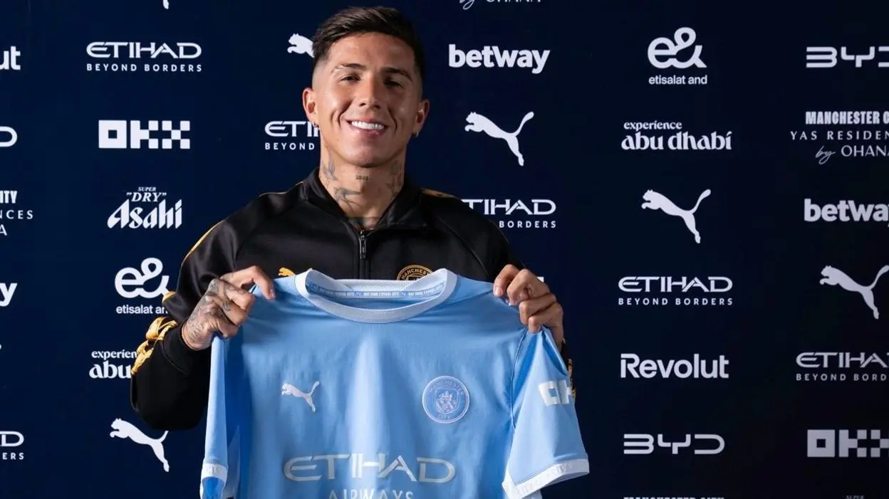 Récord de fichaje en el mercado de verano: el Manchester City ficha oficialmente al centrocampista del Chelsea Enzo Fernández por 125 millones de libras