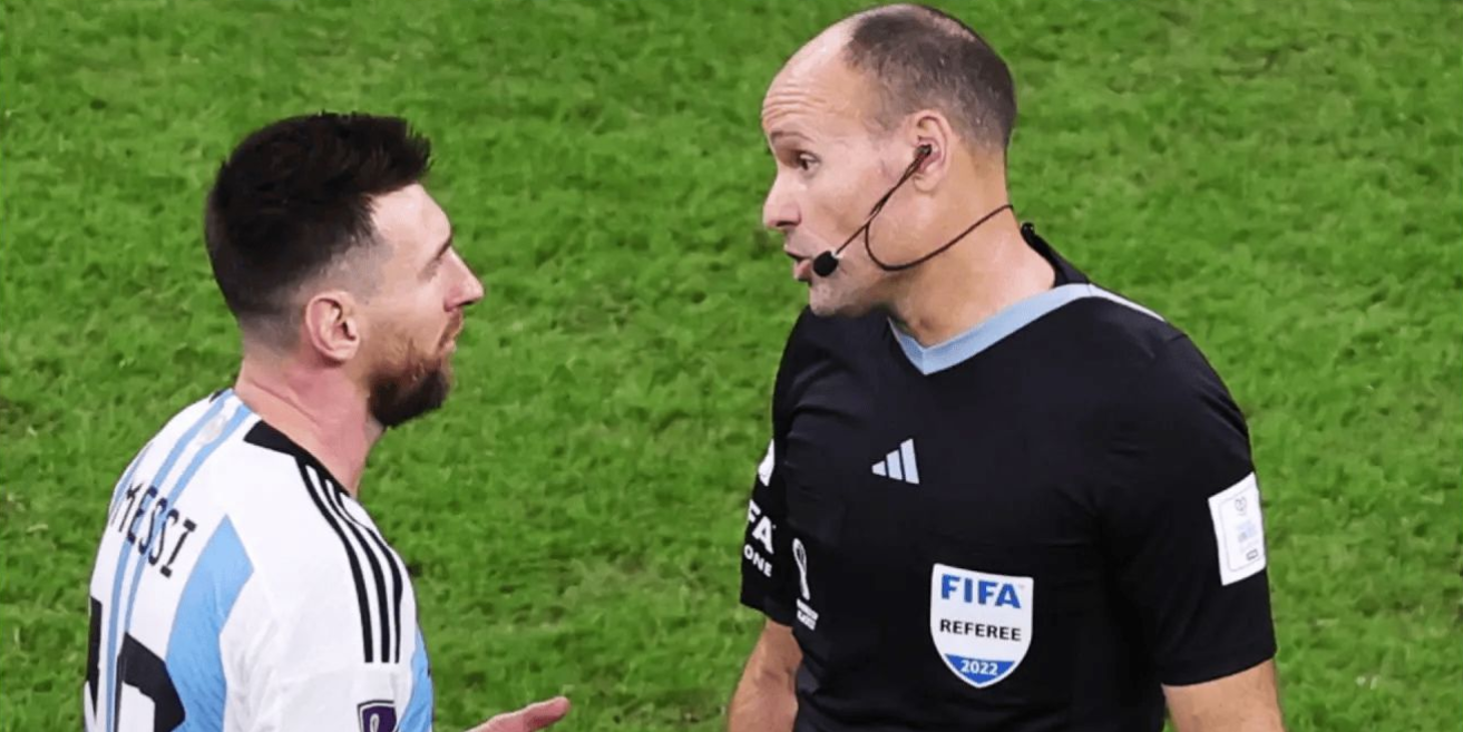 Mateu Lahoz Recalls 2022 World Cup Argentina vs Netherlands Fixture: Every Refereeing Decision Was Correct