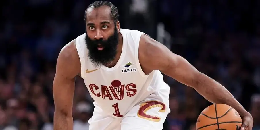 La razón por la que el contrato acordado sigue sin anunciarse tres semanas después: James Harden podría tener que aceptar un recorte salarial de 300.000 dólares