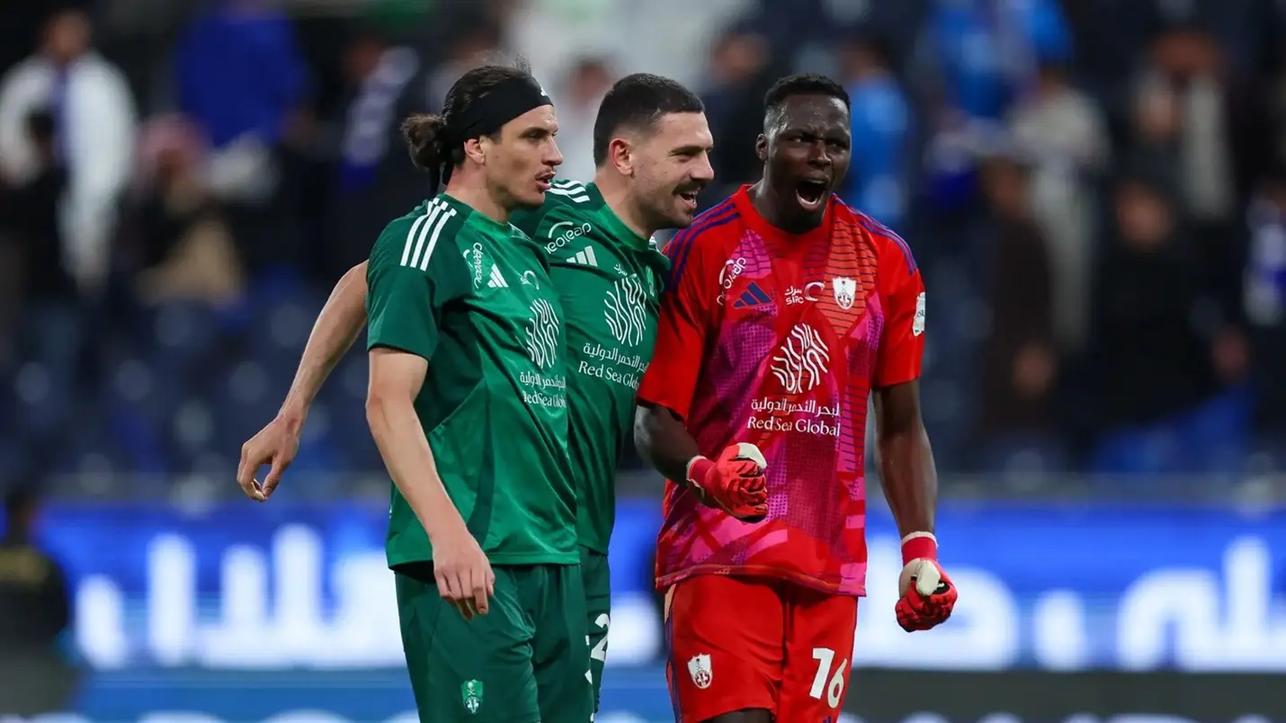 الجيش التركي يهزم المرض والهلال: ميريح ديميرال يصنع المعجزة ويهدي الأهلي اللقب الآسيوي الهلال